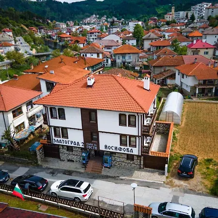 2 Iosifova Guest house