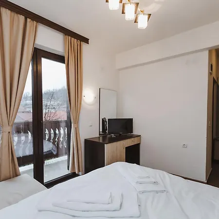 Pensión 2 Iosifova 3*