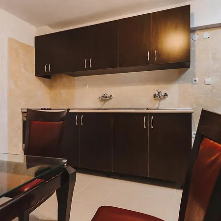 Guest house 2 Iosifova 3*